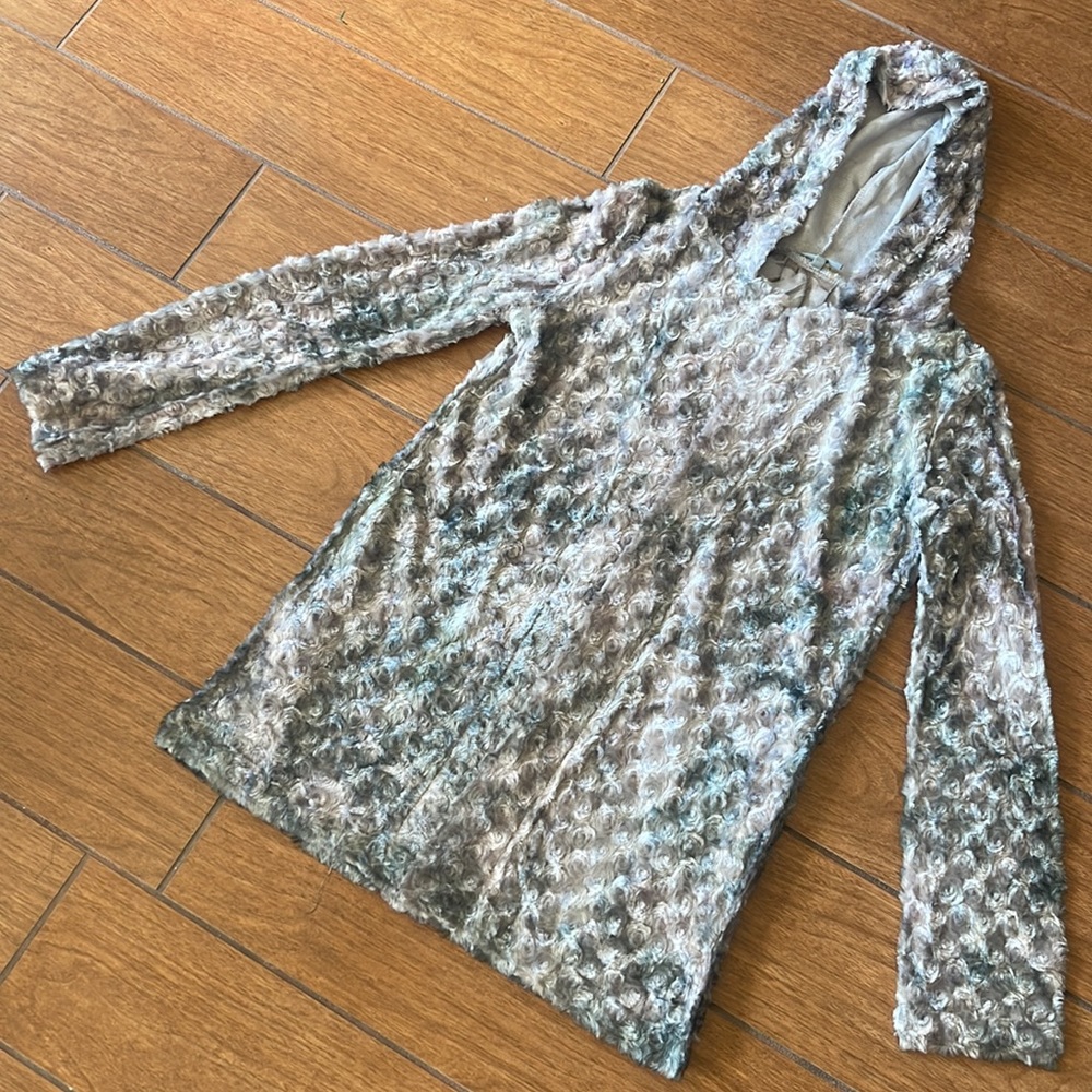 Exclusive Sweater from Anamausa